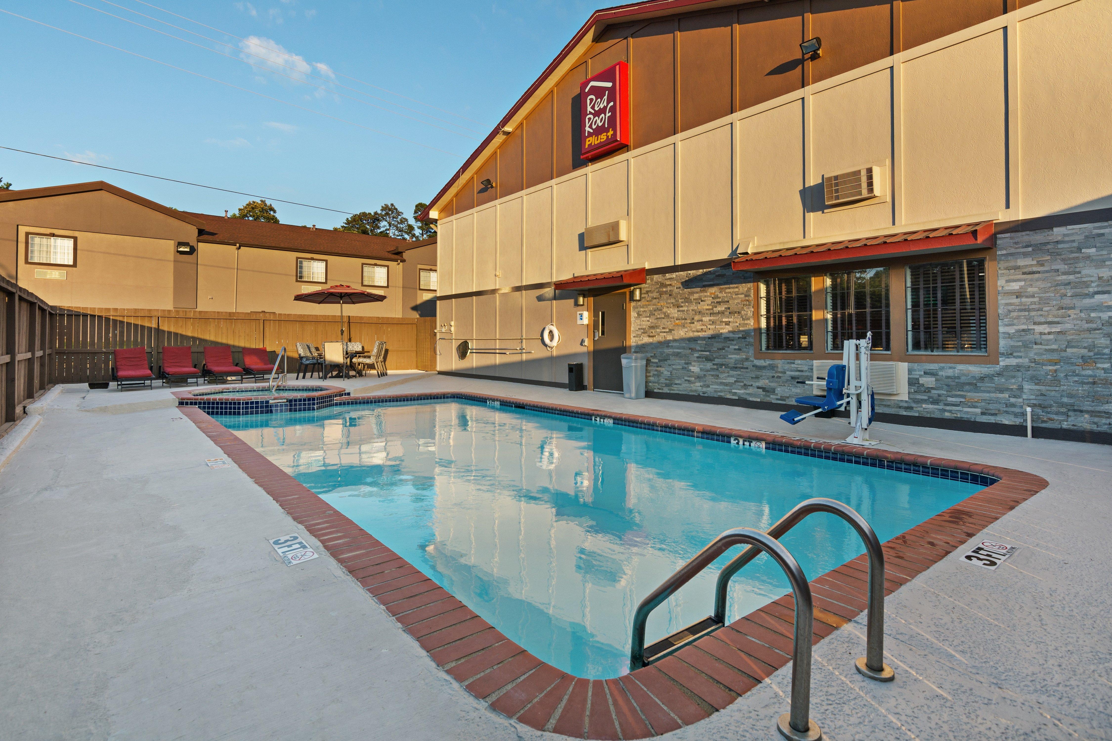 Red Roof Inn Plus+ Huntsville Eksteriør bilde